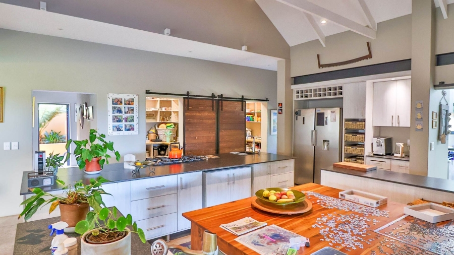 9 Bedroom Property for Sale in Onrus Western Cape